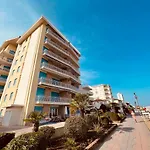 Cima - Vista Mare, 3 Camere, Wifi, Family Apartment Lido di Jesolo